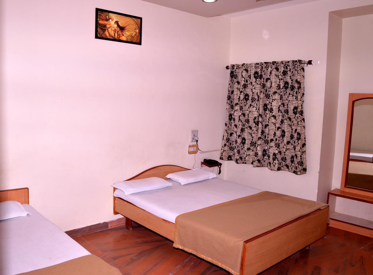 Ramdev Hotel